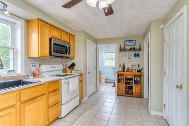 24 Compromise Ln, Sandown, NH 03873 - photo 6