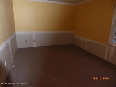 Bedroom 680 Size