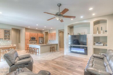 Living Room (3)-SMALL