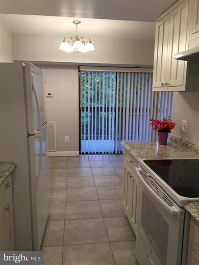 11603 Stoneview Square unit 22C, Reston, VA 20191 - photo 5