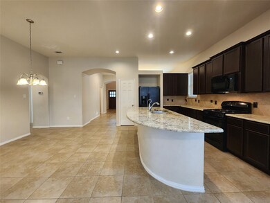 26106 W Lovegrass Ln, Spring, TX 77386 - photo 2