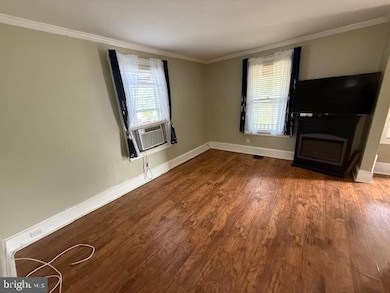 555 Velde Ave, Pennsauken, NJ 08110 - photo 5