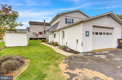 12 Elm Ave, Temple, PA 19560 - photo 2