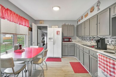 1706 Florence St, Middletown, OH 45044 - photo 7