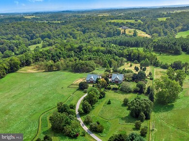 36913 Paxson Rd, Purcellville, VA 20132 - photo 2