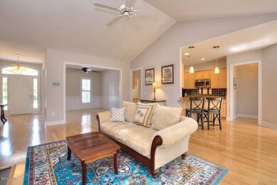 3467 Haskell Ln SE Southport-large-005-0