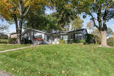 1819 Woodmont Dr, South Bend, IN 46614 - photo 2