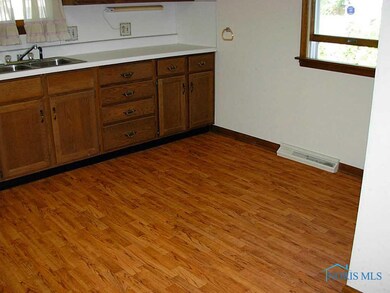 2647 108th St, Toledo, OH 43611 - photo 5