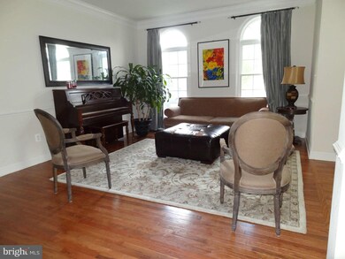 2221 Hollowoak Dr, Hanover, MD 21076 - photo 4