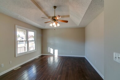 315 Sara Acres Dr, Tennessee Ridge, TN 37178 - photo 7