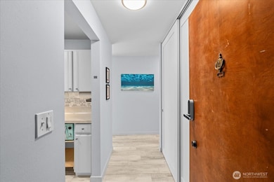 13201 Linden Ave N unit 310A, Seattle, WA 98133 - photo 5