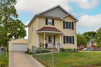 1909 9th St, Des Moines, IA 50314 - photo 3