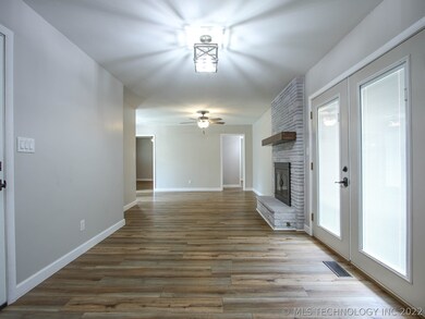 1822 S Elm Ave, Broken Arrow, OK 74012 - photo 7