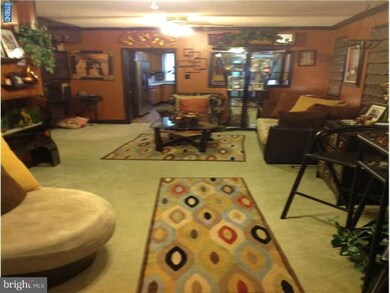 1022 Lawrence Ave, Darby, PA 19023 - photo 5