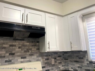 19 Arthur Ct, Staten Island, NY 10310 - photo 5