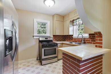 4736 Schwartz Ave, Lisle, IL 60532 - photo 7