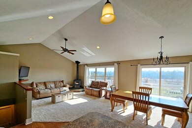 4 super open floor plan
