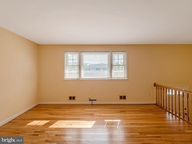 4103 Blacksnake Dr, Temple Hills, MD 20748 - photo 5