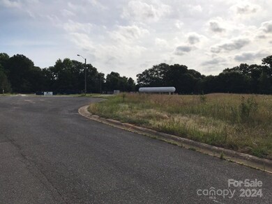 212 Three Brothers Dr unit 3, Shelby, NC 28152 - photo 3