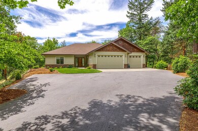 165 Westridge Dr, Grants Pass, OR 97526 - photo 2