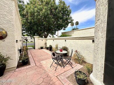 1851 E Vinedo Ln, Tempe, AZ 85284 - photo 4