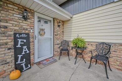 557 Vale Rd, Springfield, OH 45504 - photo 4