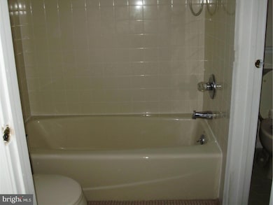 15 Lakebridge Dr, Woodbury, NJ 08096 - photo 7