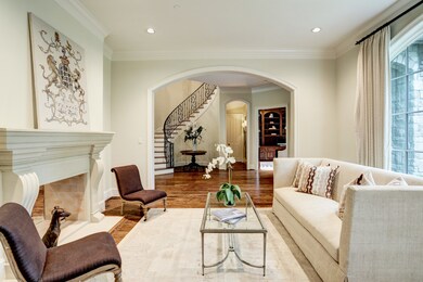 11619 Chartwell Ct, Houston, TX 77024 - photo 7