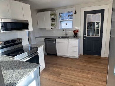 18 Burroughs Rd, North Reading, MA 01864 - photo 3