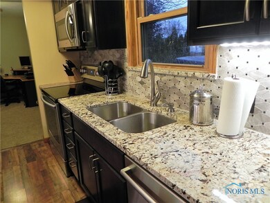 4268 Rose Point Ct, Toledo, OH 43611 - photo 6