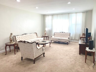 2834 W Granville Ave unit 1A, Chicago, IL 60659 - photo 2