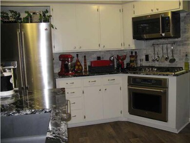 TRAVERTINE & GRANITE