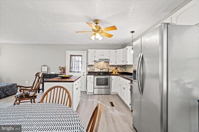 3647 Tripoli Ct, Dumfries, VA 22026 - photo 7