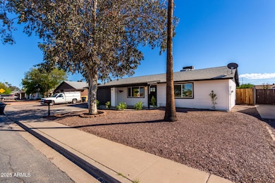 2137 E Inverness Ave, Mesa, AZ 85204 - photo 4