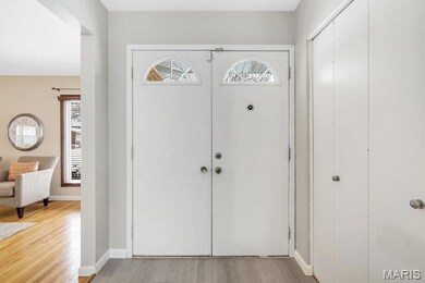 7307 Boellner Dr, Hazelwood, MO 63042 - photo 2