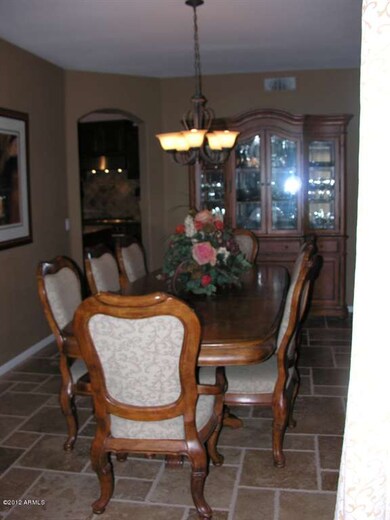 26261 N 46th Place dining