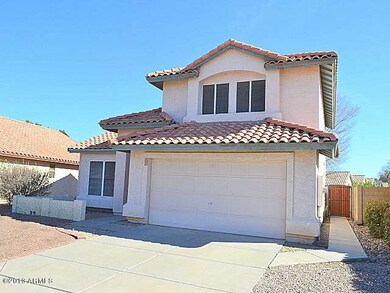 023-339992-front-left