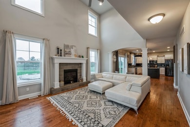 642 E Stanton Ct, La Porte, IN 46350 - photo 4