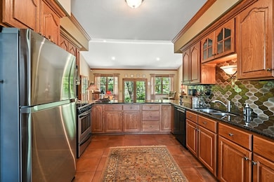 1112 Hillcrest Dr, Bucyrus, OH 44820 - photo 5