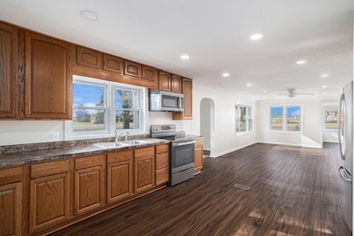 688 W Chicago Rd, Bronson, MI 49028 - photo 6