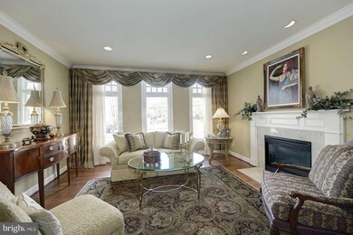 11101 Chessington Place, Reston, VA 20194 - photo 4