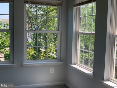 12006 Kemps Landing Cir, Manassas, VA 20109 - photo 5