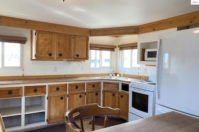 Super Clean Kitchen & All Appliances are Included