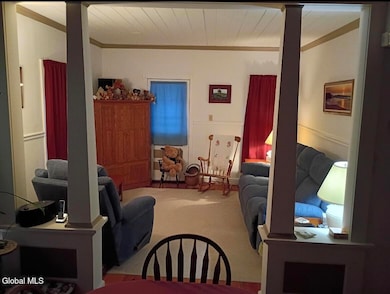 31 Crandall St, Glens Falls, NY 12801 - photo 3