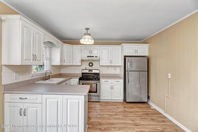 214 Furman Blvd, Keyport, NJ 07735 - photo 3