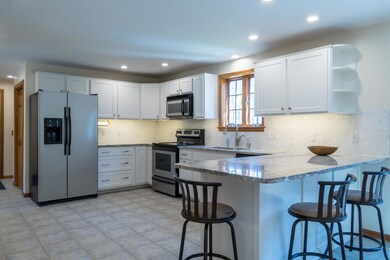 63 Windsor Post Rd, Freeport, ME 04032 - photo 4