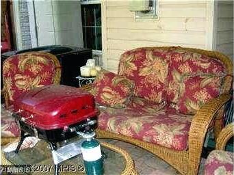 9937 Sherwood Farm Rd, Owings Mills, MD 21117 - photo 2