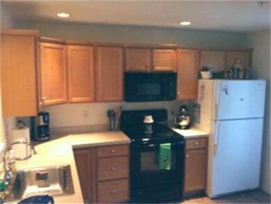 63 Boxberry Ln, Rockland, MA 02370 - photo 3