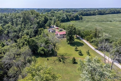 1606 Rustic Ln, Saint Jacob, IL 62281 - photo 6