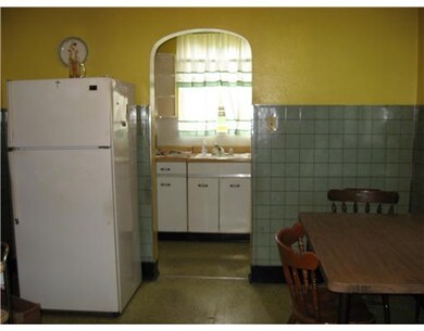 Kitchen. Eat-in Kitchen - Refrigerator included wi